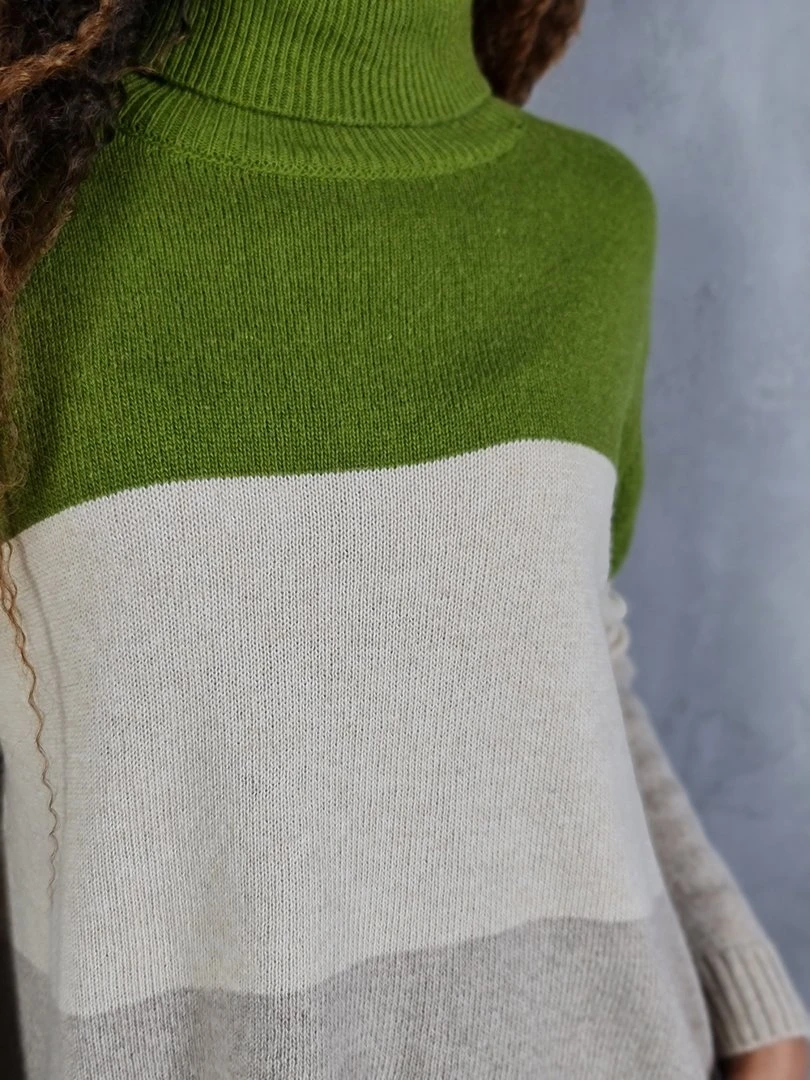 Джемпер Cashmere Blend трёхцветный с высоким горлом хаки/крем/бежевый, фотография №5