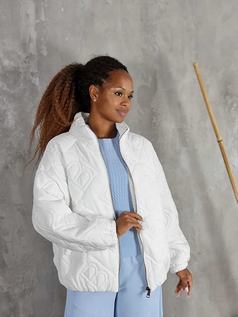 Куртка Barbara Alvisi с буквами и высокой молнией белая, фотография №2