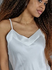 Топ CLOTHÉ атласный на тонких бретелях белый, фотография №3