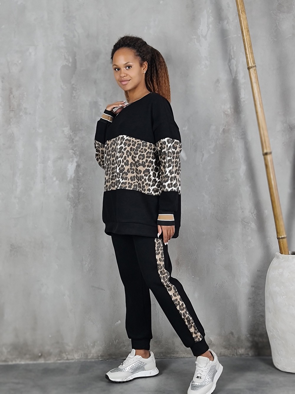Костюм удлиненное худи на флисе с леопардом черный, фотография №1