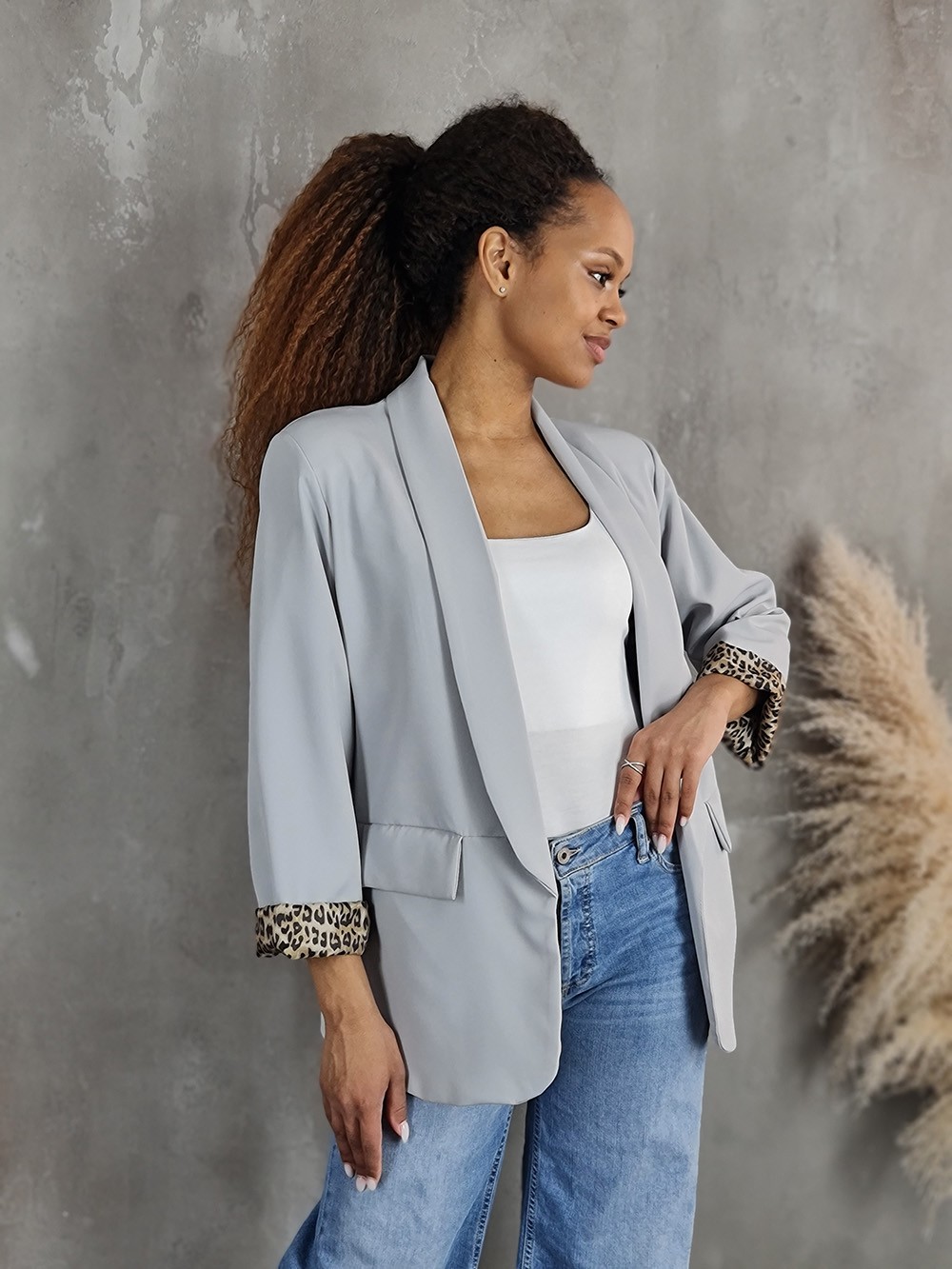 Пиджак Vanessa Scott с леопардовой подкладкой серый, фотография №1