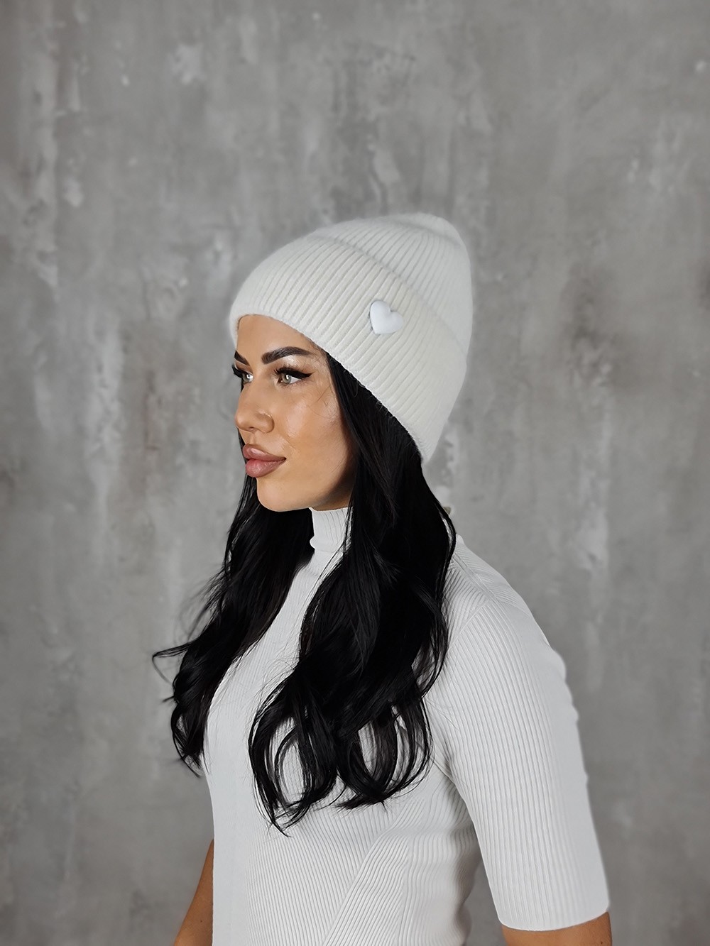 Шапка Mondana с сердечком белая, фотография №1