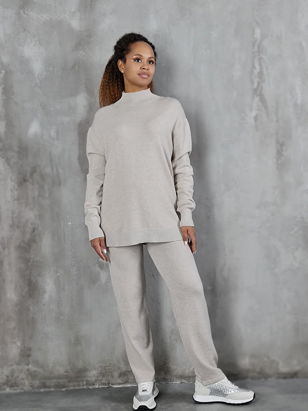 Костюм CLOTHÉ свободный джемпер и брюки кремовый, фотография №1