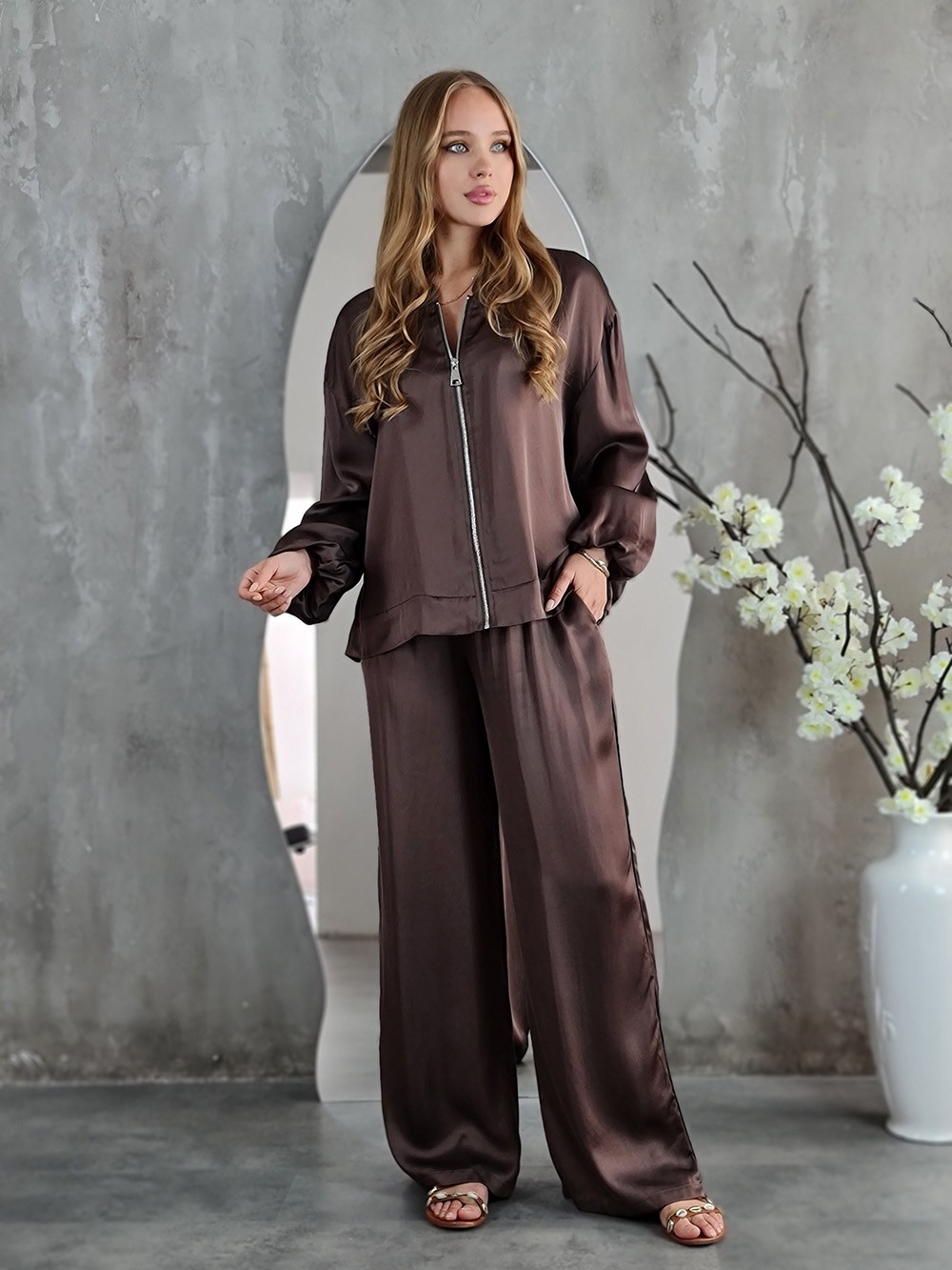 Костюм CLOTHÉ бомбер и брюки шоколад , фотография №1