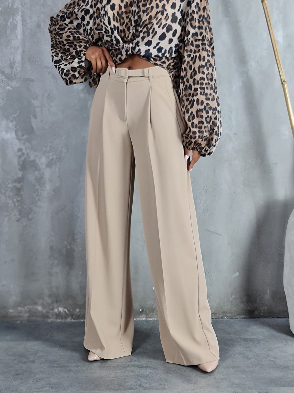 Брюки Imperial с тонким поясом прямые широкие песочные, фотография №1