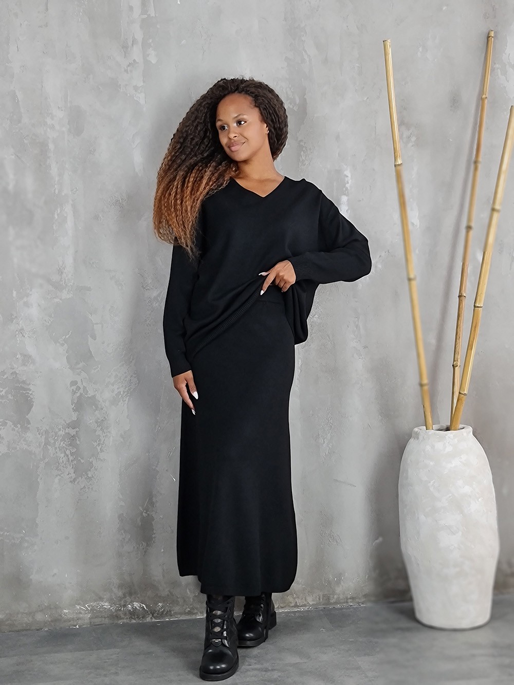 Костюм Lara джемпер и А-образная юбка черный, фотография №1