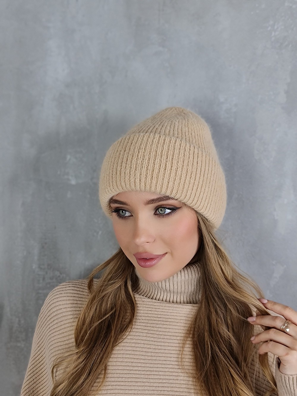 Шапка Katier с подворотом карамель, фотография №1