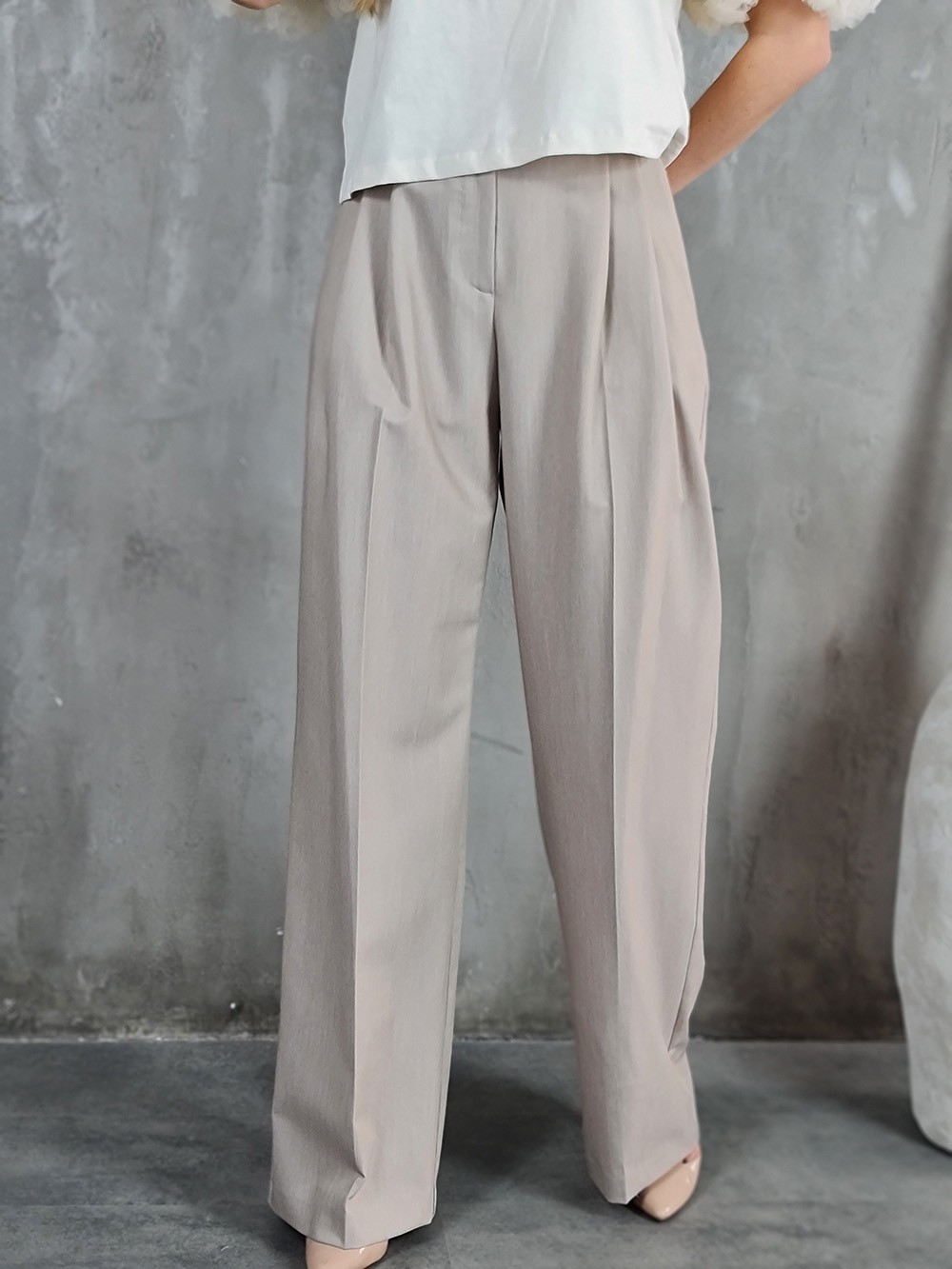 Брюки Imperial палаццо с шлёвками для ремня темно-бежевые, фотография №1