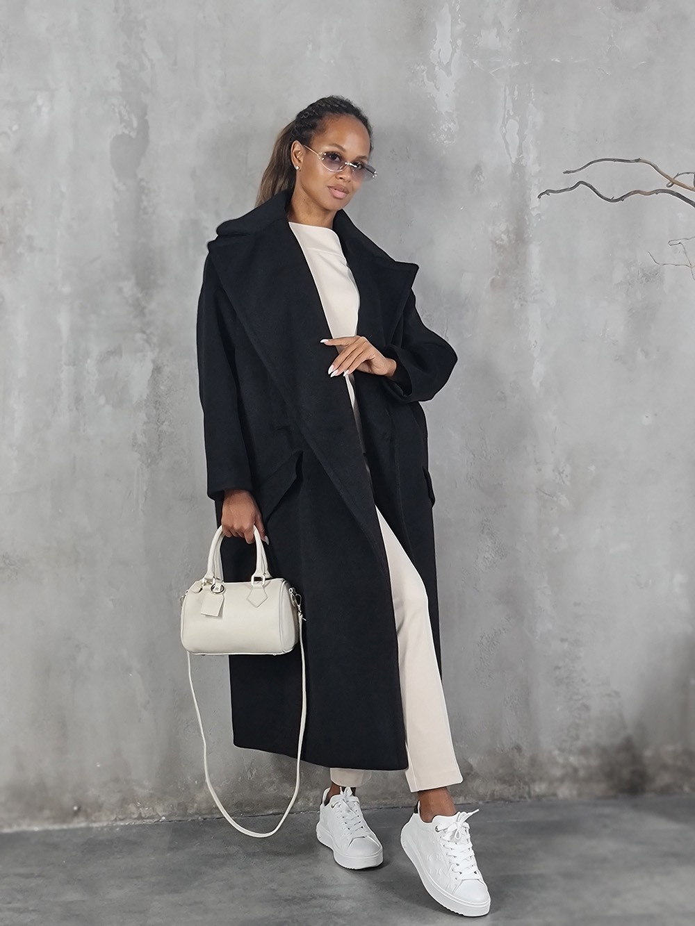 Пальто Imperial oversize с карманами чёрное, фотография №4