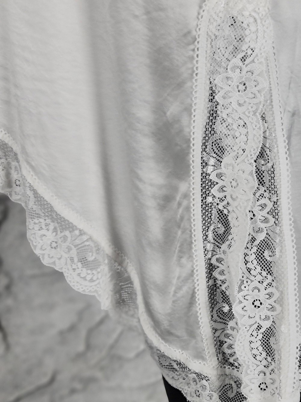 Топ WI&CO удлиненный с кружевом белый, фотография №4