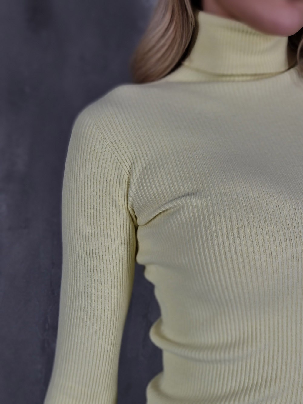 Водолазка Kontatto в рубчик желтая , фотография №4