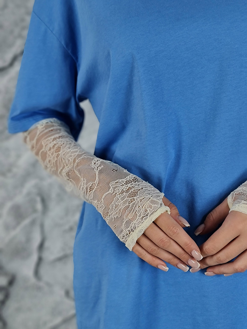 Лонгслив Vicolo с кружевными рукавами голубой, фотография №5