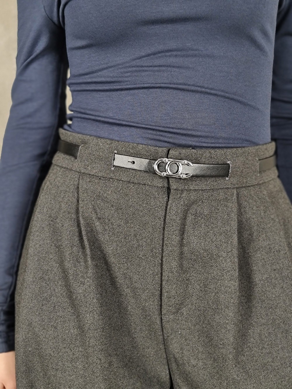Брюки Manosque с ремнем серые, фотография №5