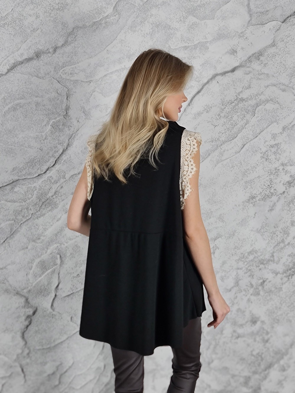 Туника Mitica&Co. с молочным кружевом черная, фотография №3