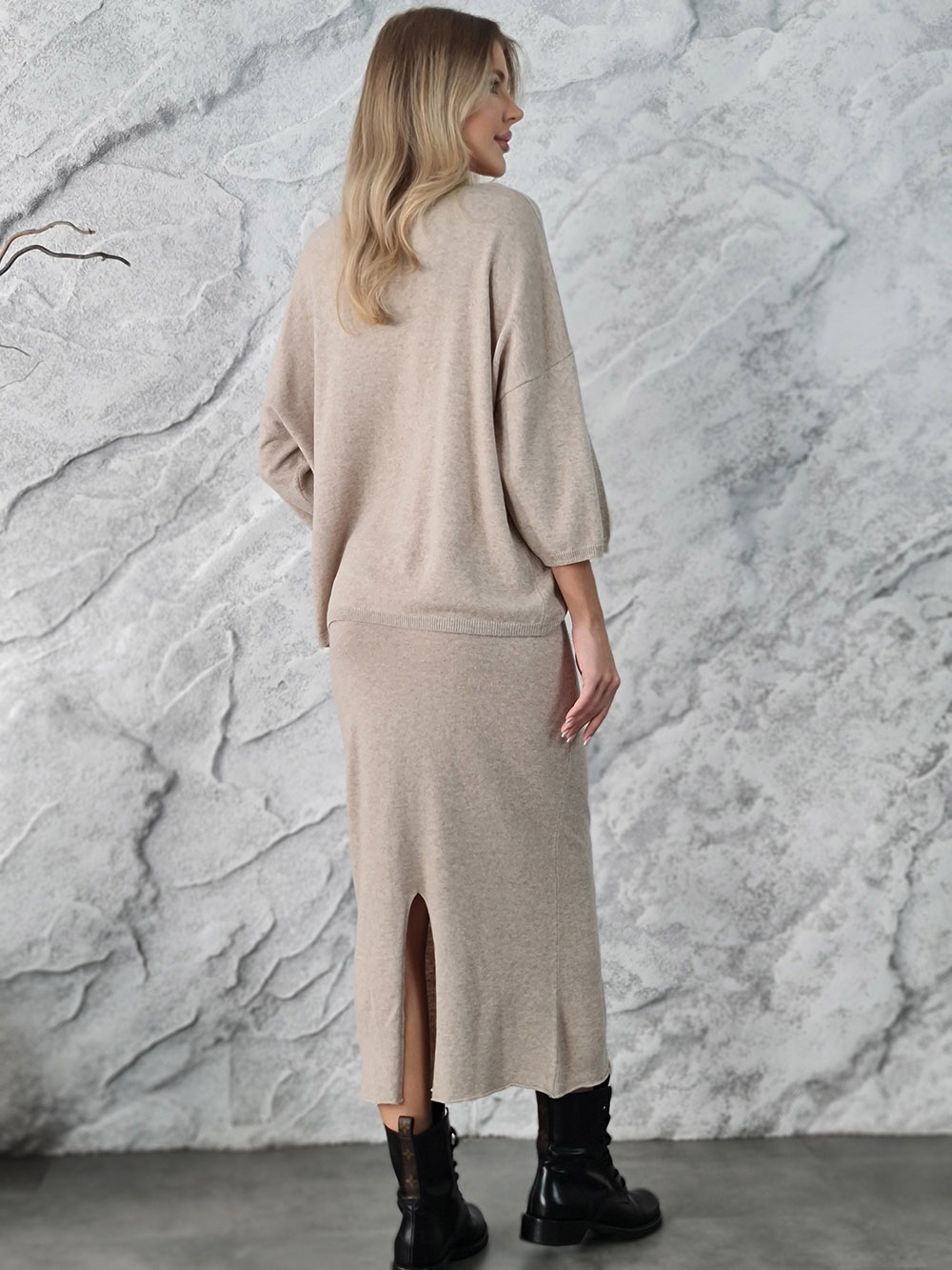 Костюм Vicolo джемпер круглый вырез юбка трикотажный бежевый, фотография №5