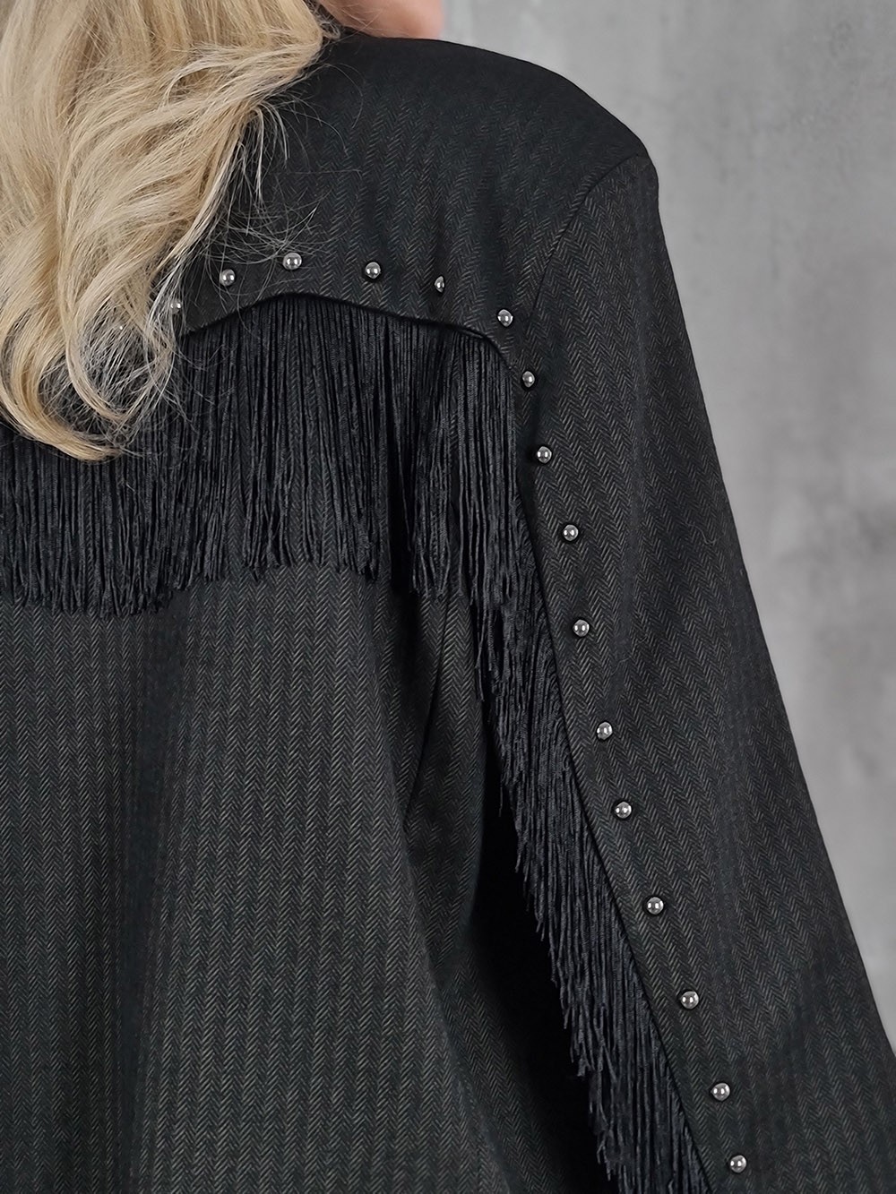 Пиджак Philia loft в полоску с бахромой на рукавах графит, фотография №4