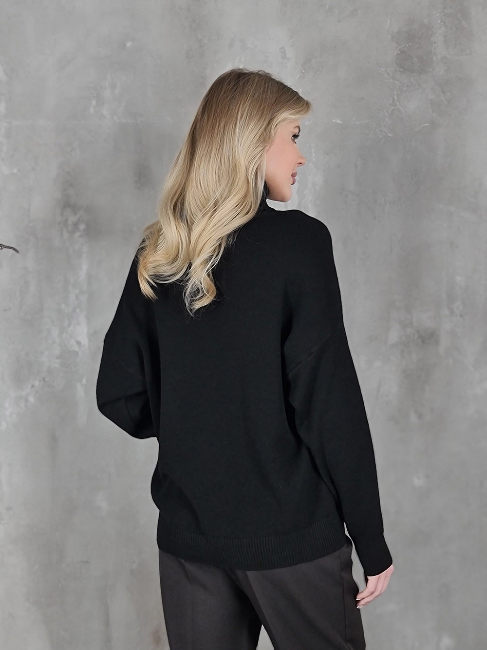 Джемпер CLOTHÉ с высоким воротом черный, фотография №3