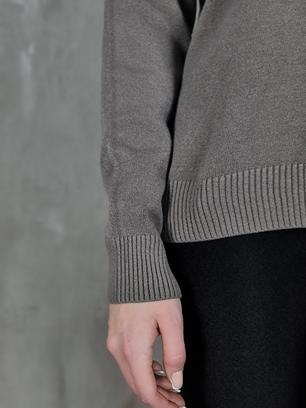 Джемпер CLOTHÉ с высоким воротом тауп, фотография №4