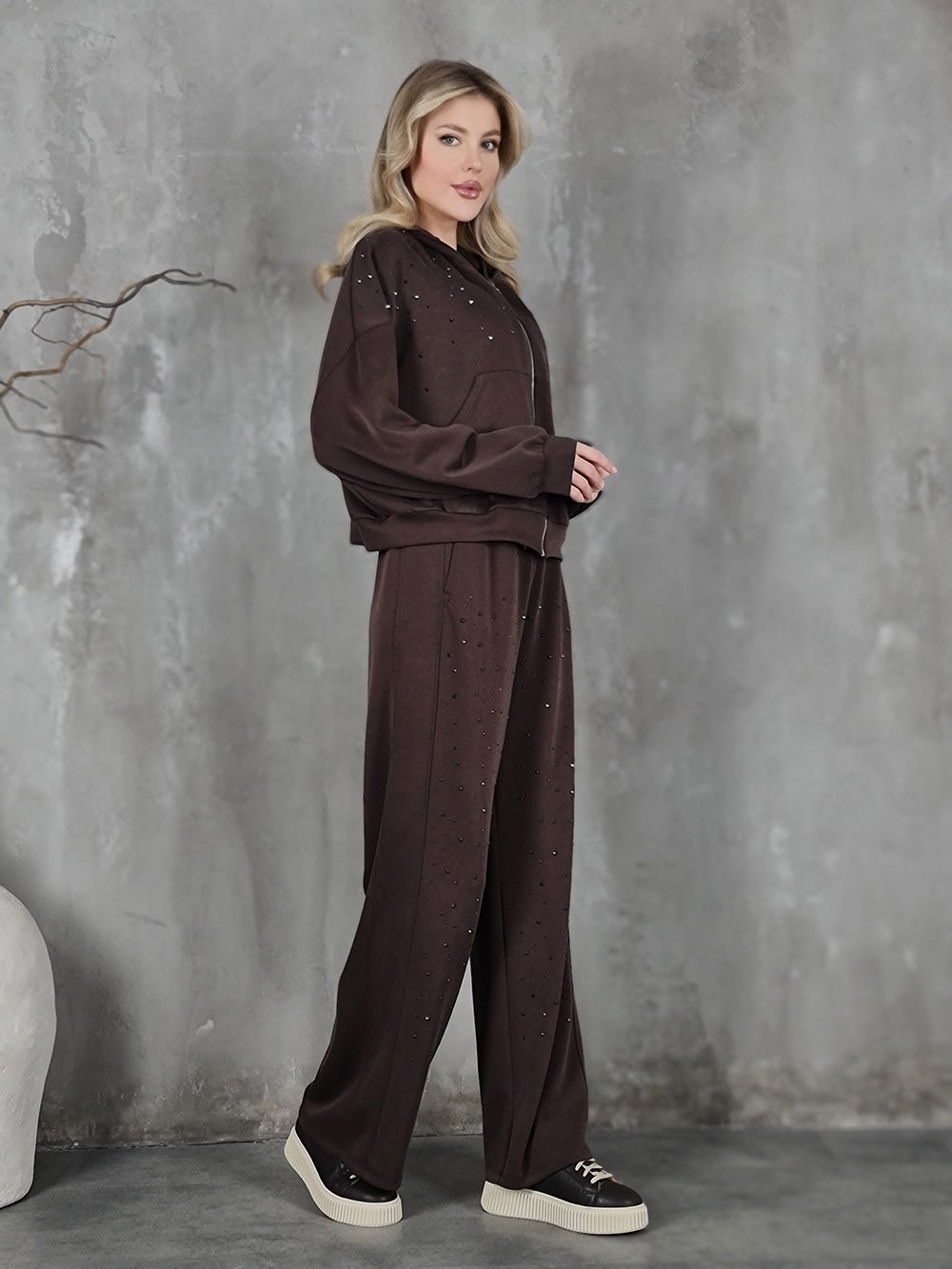 Костюм Imperial спортшик со стразами шоколад, фотография №3