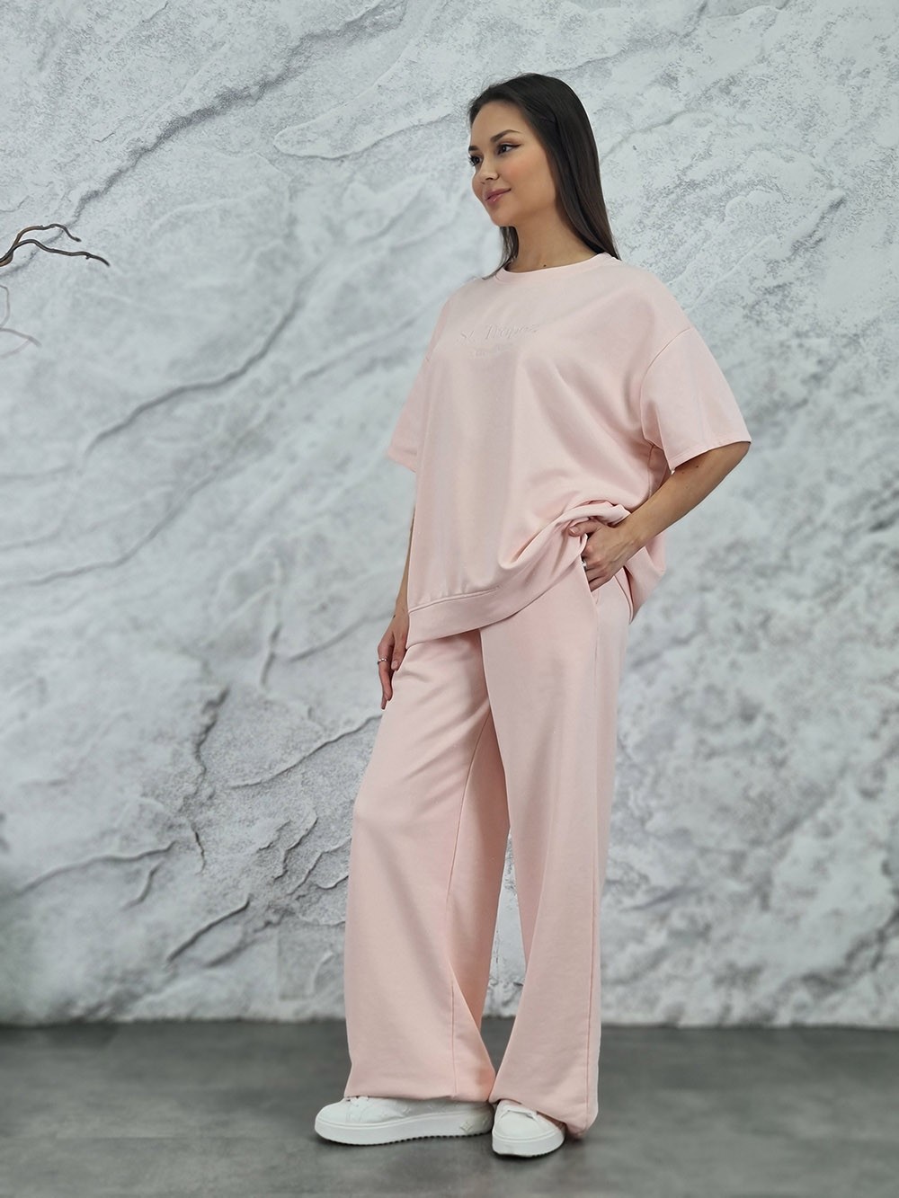 Костюм MOOIJ с блестками футболка и брюки пудра, фотография №4