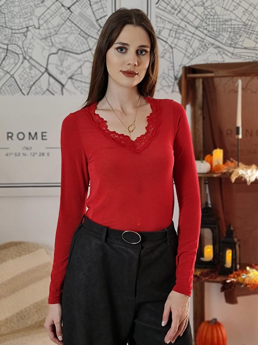 Лонгслив Cashmere Blend с кружевом на груди  и кашемиром красный, фотография №1