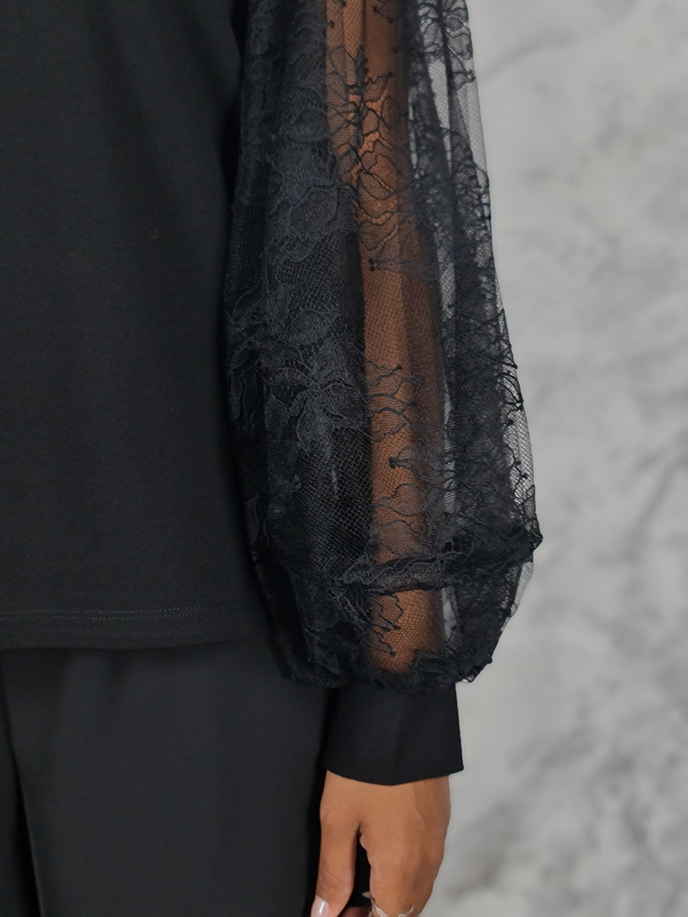 Свитшот Imperial кружевные рукава черный, фотография №5