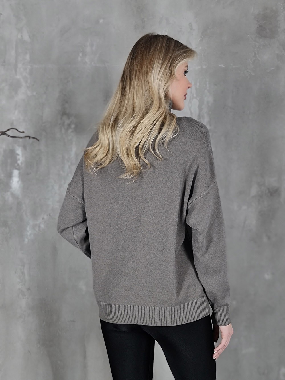 Джемпер CLOTHÉ с высоким воротом тауп, фотография №3