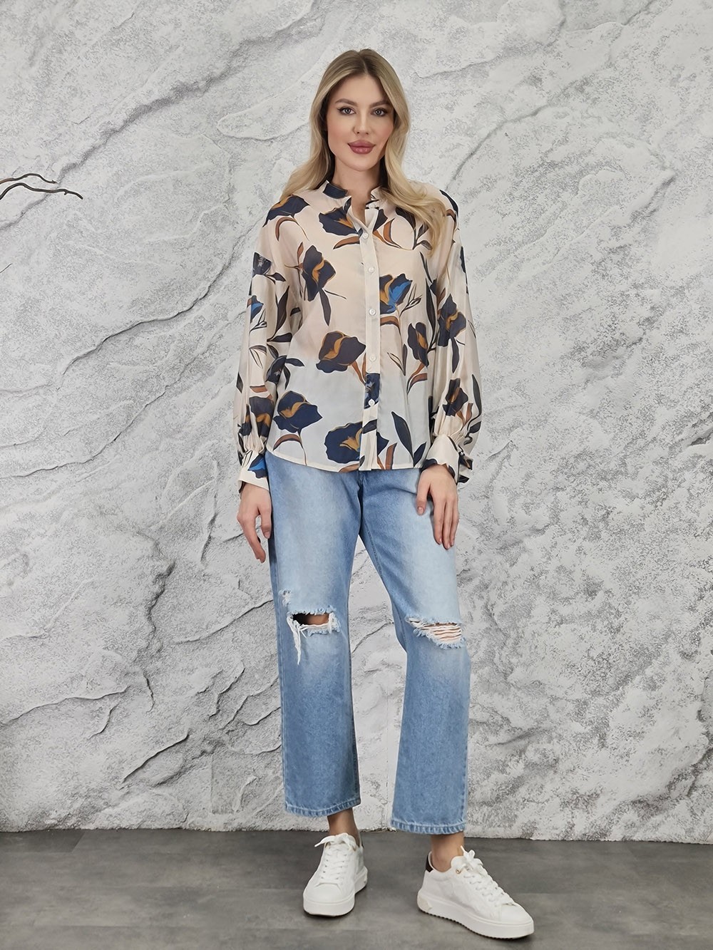 Блузка MIHO'S сине-оранжевый принт цветы кремовая, фотография №1