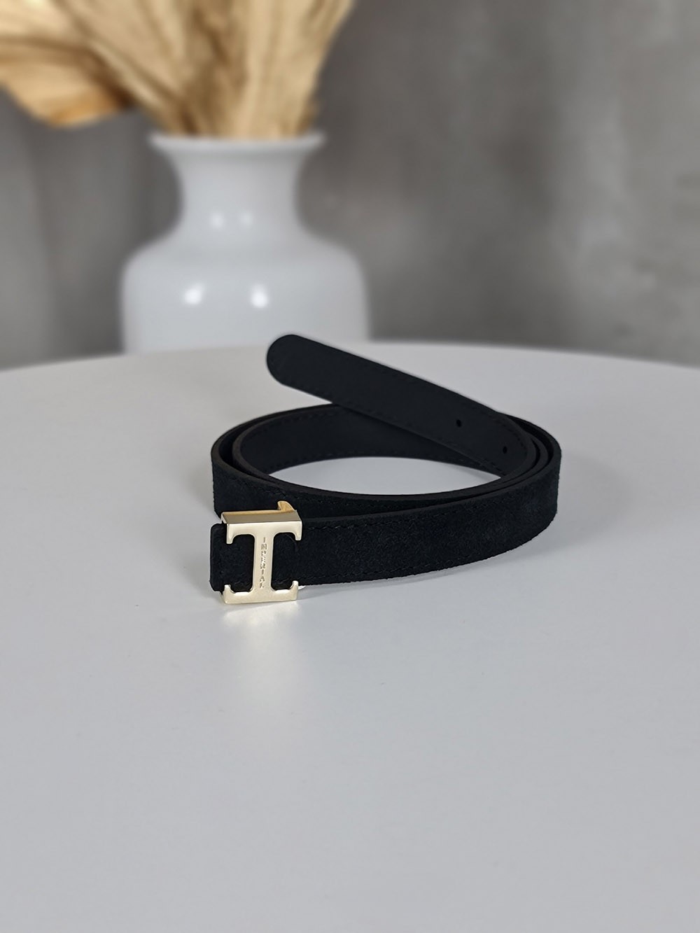 Ремень Imperial натуральная кожа золотая застежка в форме буквы Н черный, фотография №1