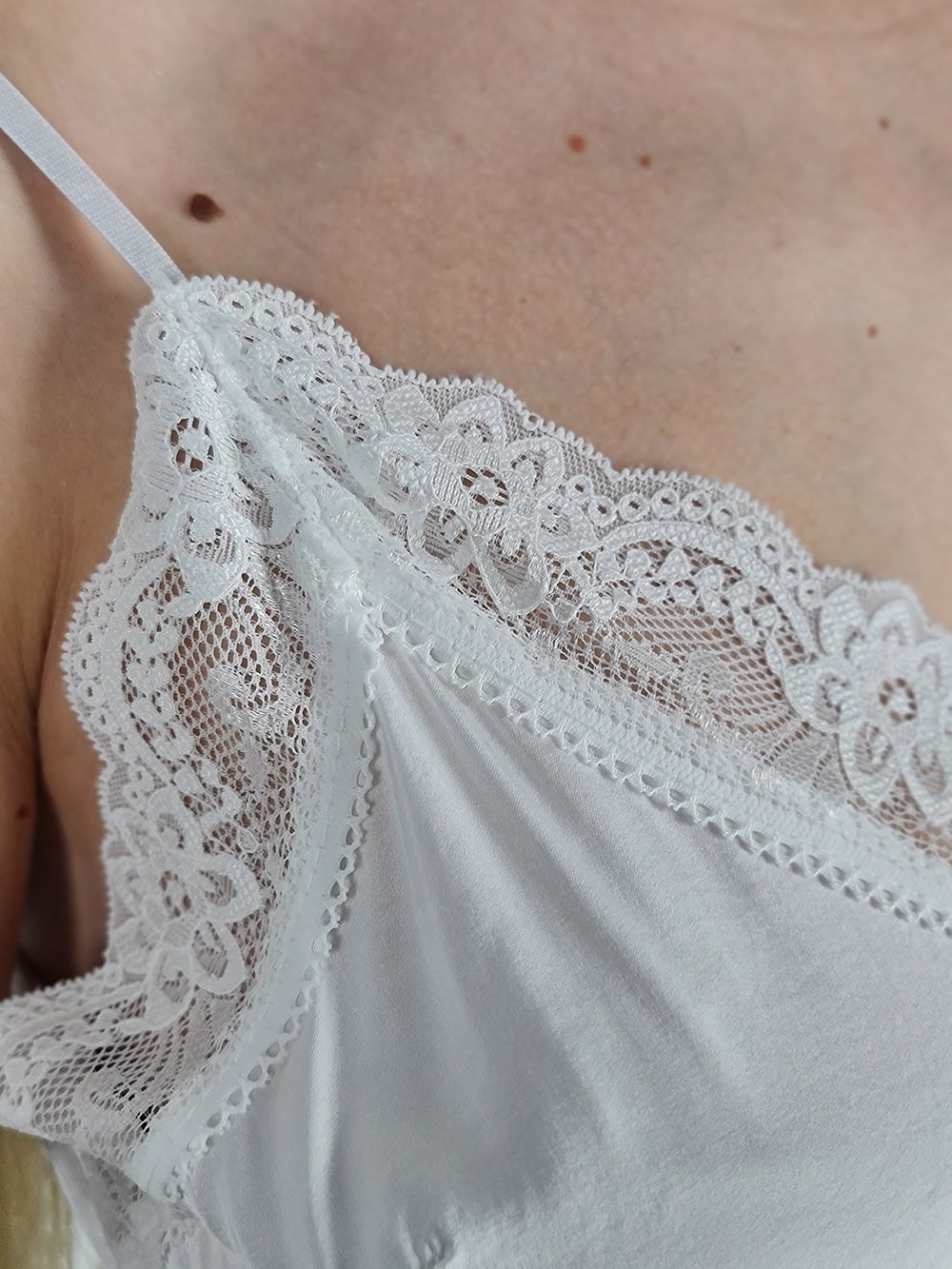 Топ WI&CO удлиненный с кружевом белый, фотография №5
