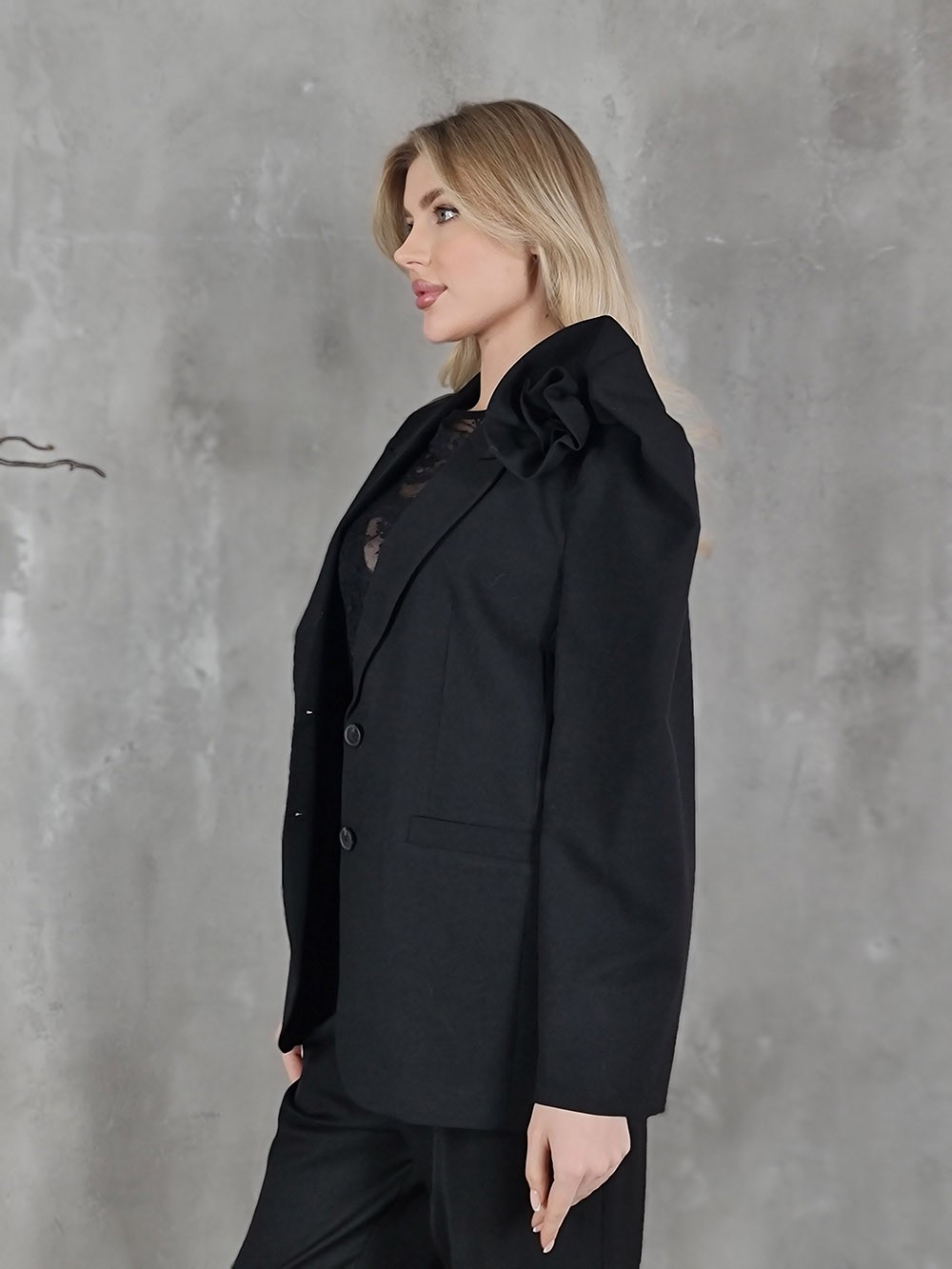 Пиджак Imperial с цветком на плече черный, фотография №2