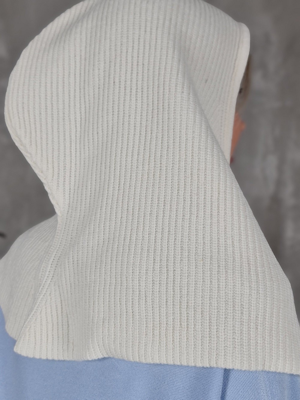 Капор Vicolo на завязках молочный, фотография №4