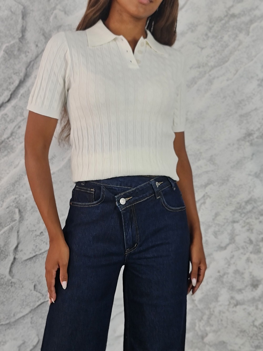 Джинсы ADORA с ассиметричными пуговицами темно-синие, фотография №4