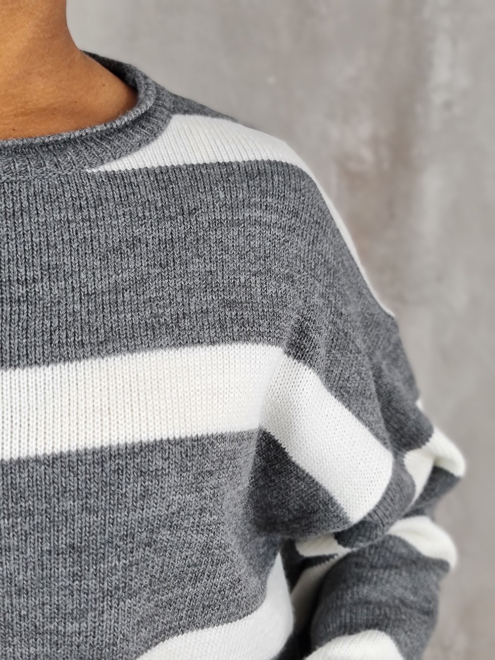 Джемпер Imperial укороченный в полоску серый, фотография №5