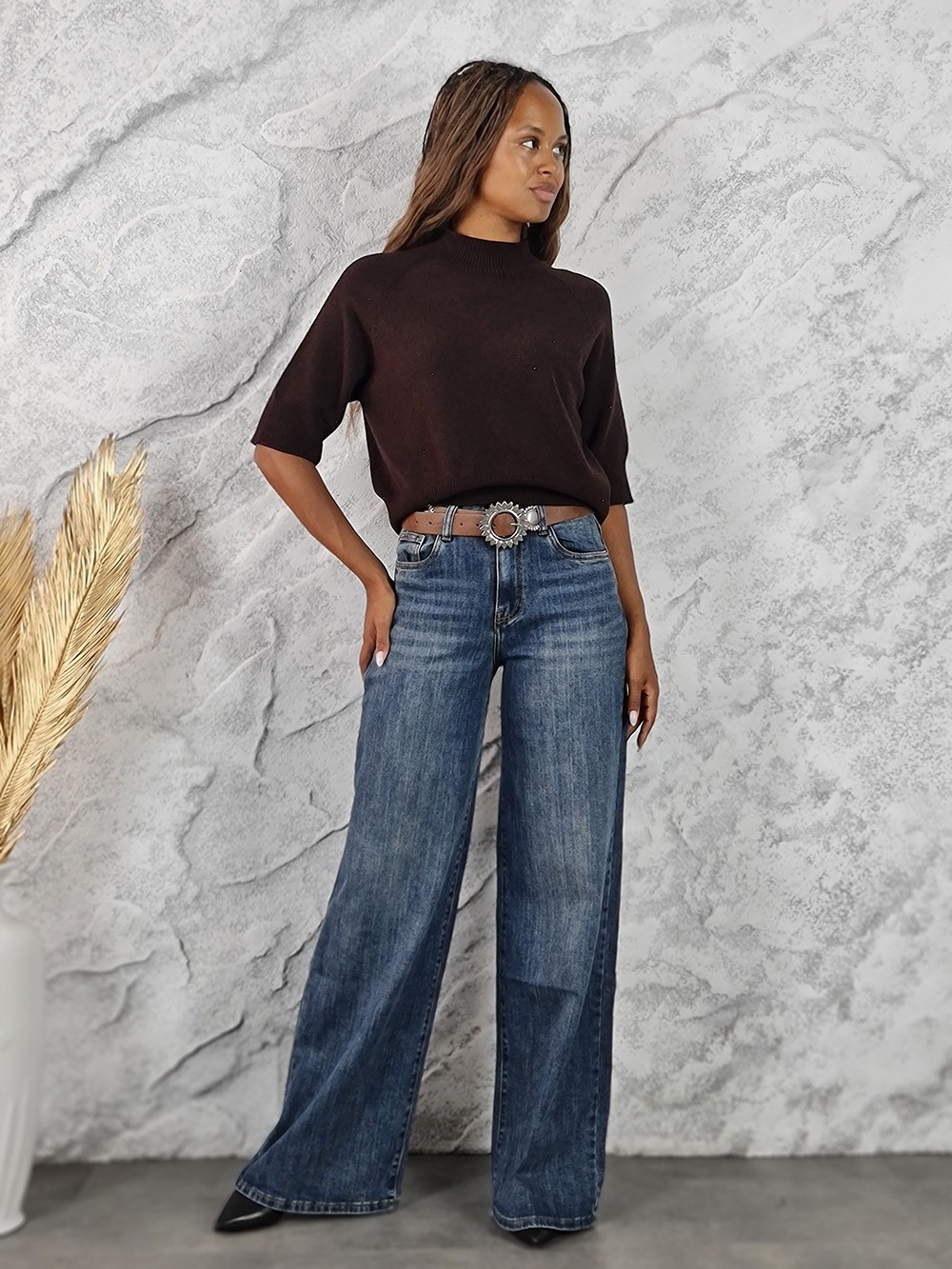 Джинсы ADORA с коричневым ремнем синие, фотография №2