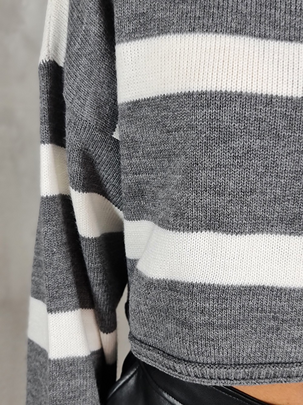 Джемпер Imperial укороченный в полоску серый, фотография №6