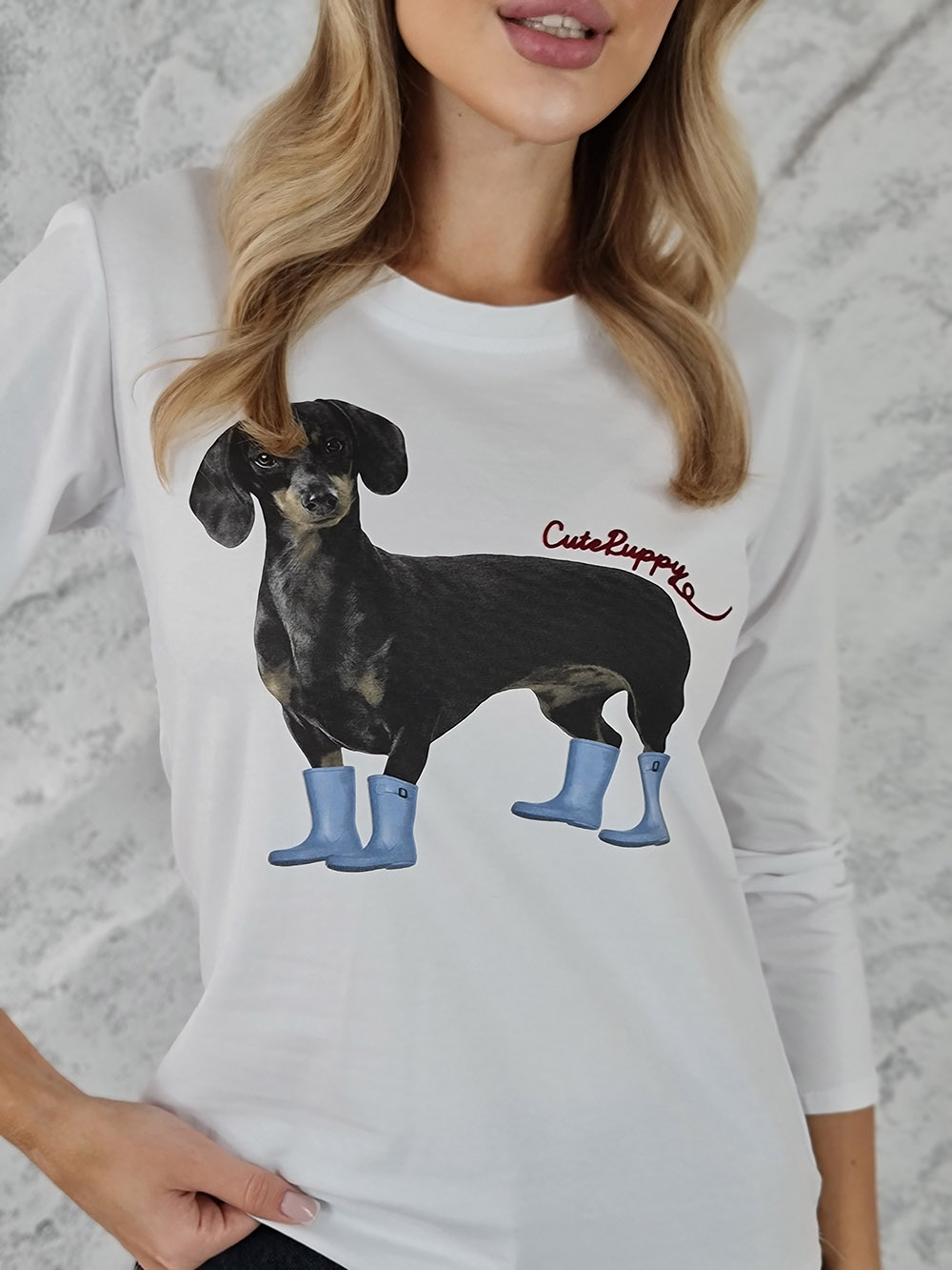 Лонгслив Mitica&Co. с принтом "такса в сапогах" белый, фотография №2