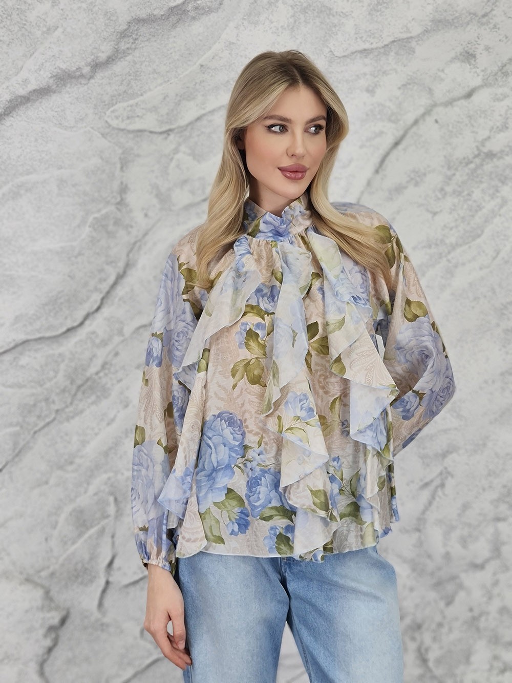 Блузка BluRoyal цветочный принт голубая, фотография №1