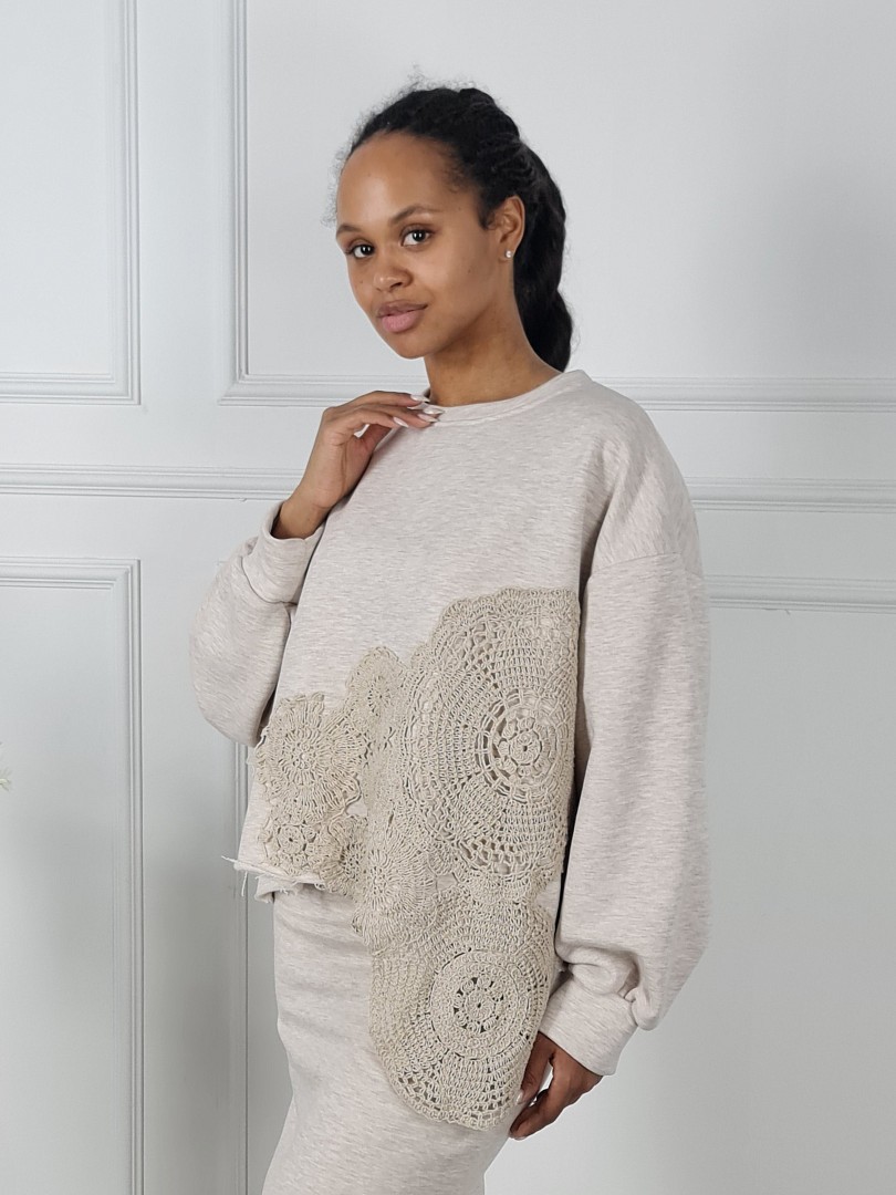 Костюм MIHO'S свитшот юбка на завязках с кружевом бежевый, фотография №5