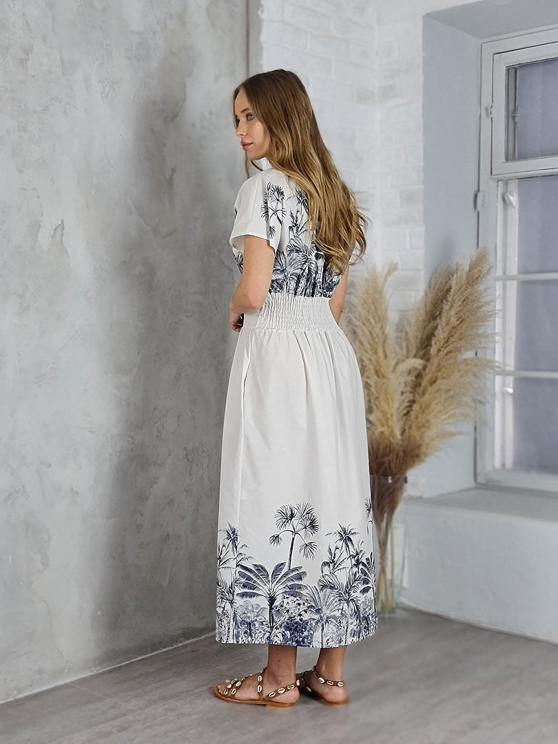 Платье CLOTHÉ с V-образным вырезом и принтом "Тропики" молочное, фотография №2