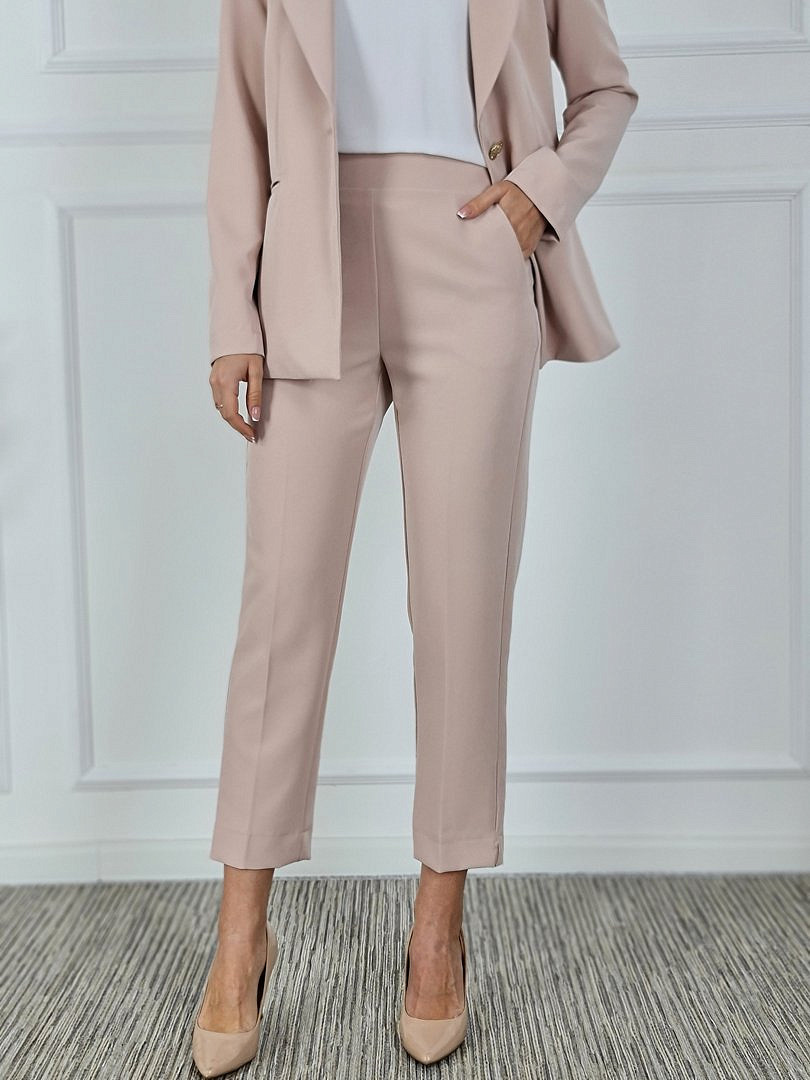 Костюм Maryley пиждак и брюки на резинке пудровый , фотография №4