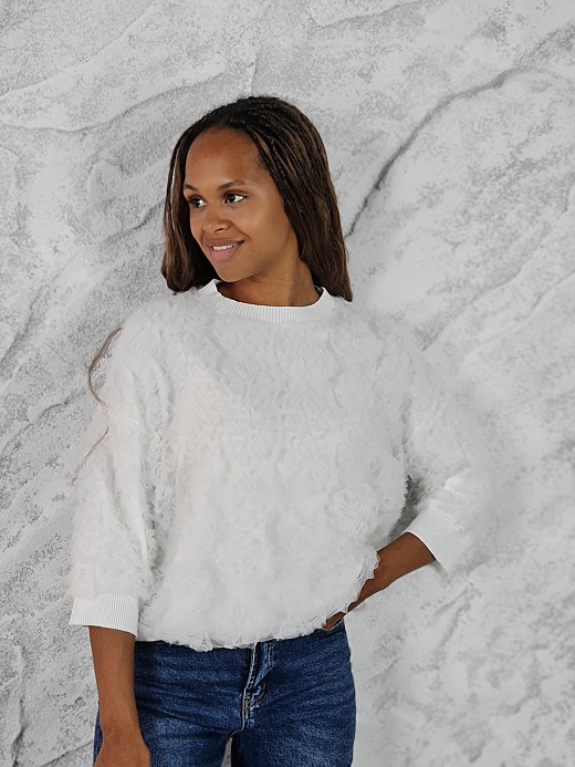 Джемпер Lara рукав 3/4 с фатиновыми цветами белый