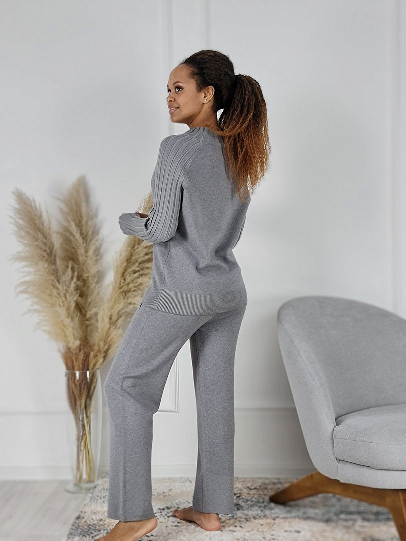 Костюм Melany джемпер и свободные брюки серый, фотография №1