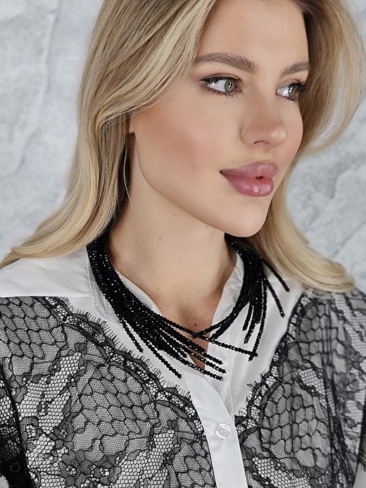 Ожерелье бисер черное