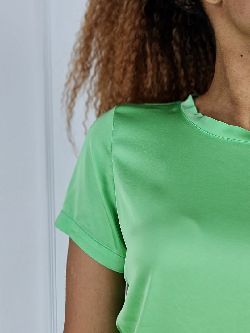 Костюм Vicolo атласный футболка и брюки лайм, фотография №4