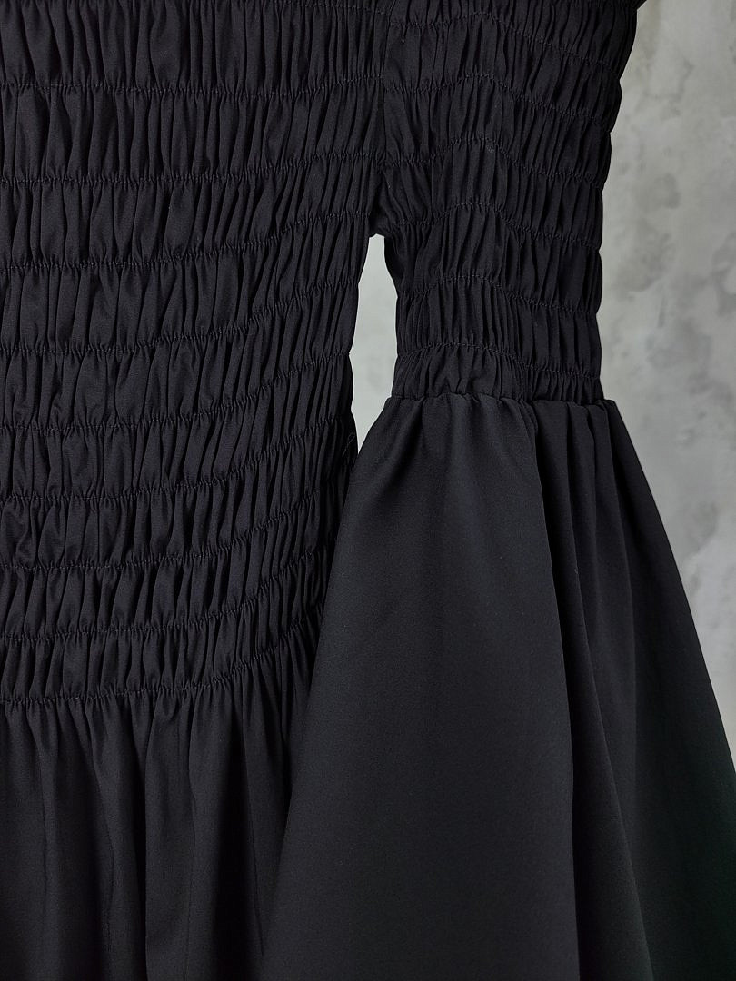 Платье Imperial со спущенными плечами чёрное, фотография №3