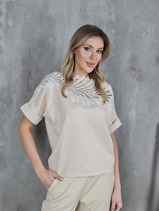 Джемпер ChicLink с коротким рукавом перышки белые со стразами кремовый