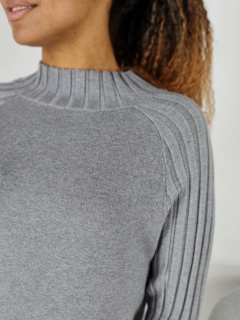 Костюм Melany джемпер и свободные брюки серый, фотография №4