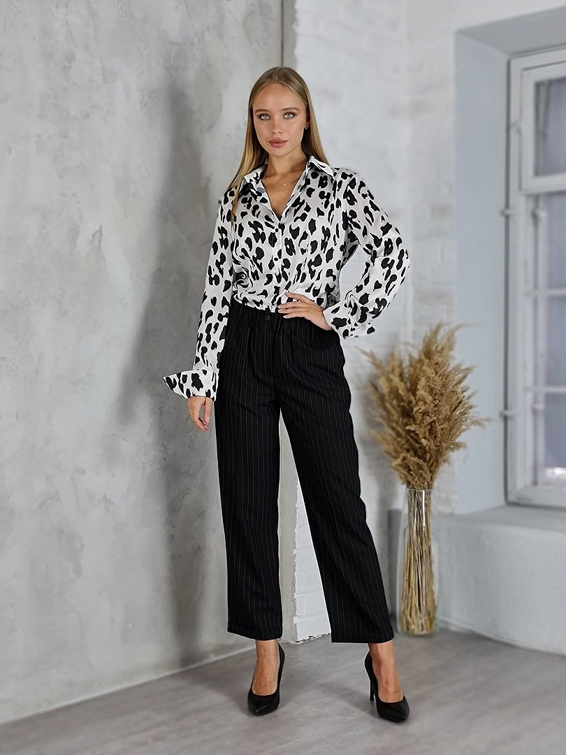 Брюки Rinascimento в полоску с поясом на резинке чёрные, фотография №2