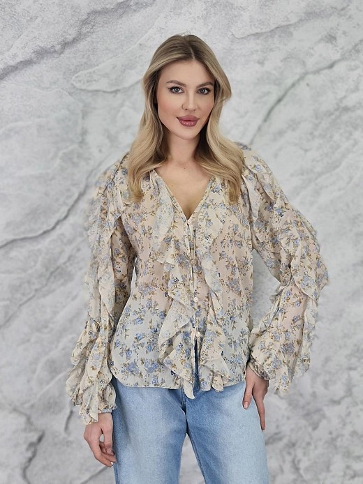 Блузка MIHO'S принт голубые цветочки и рюши кремовая